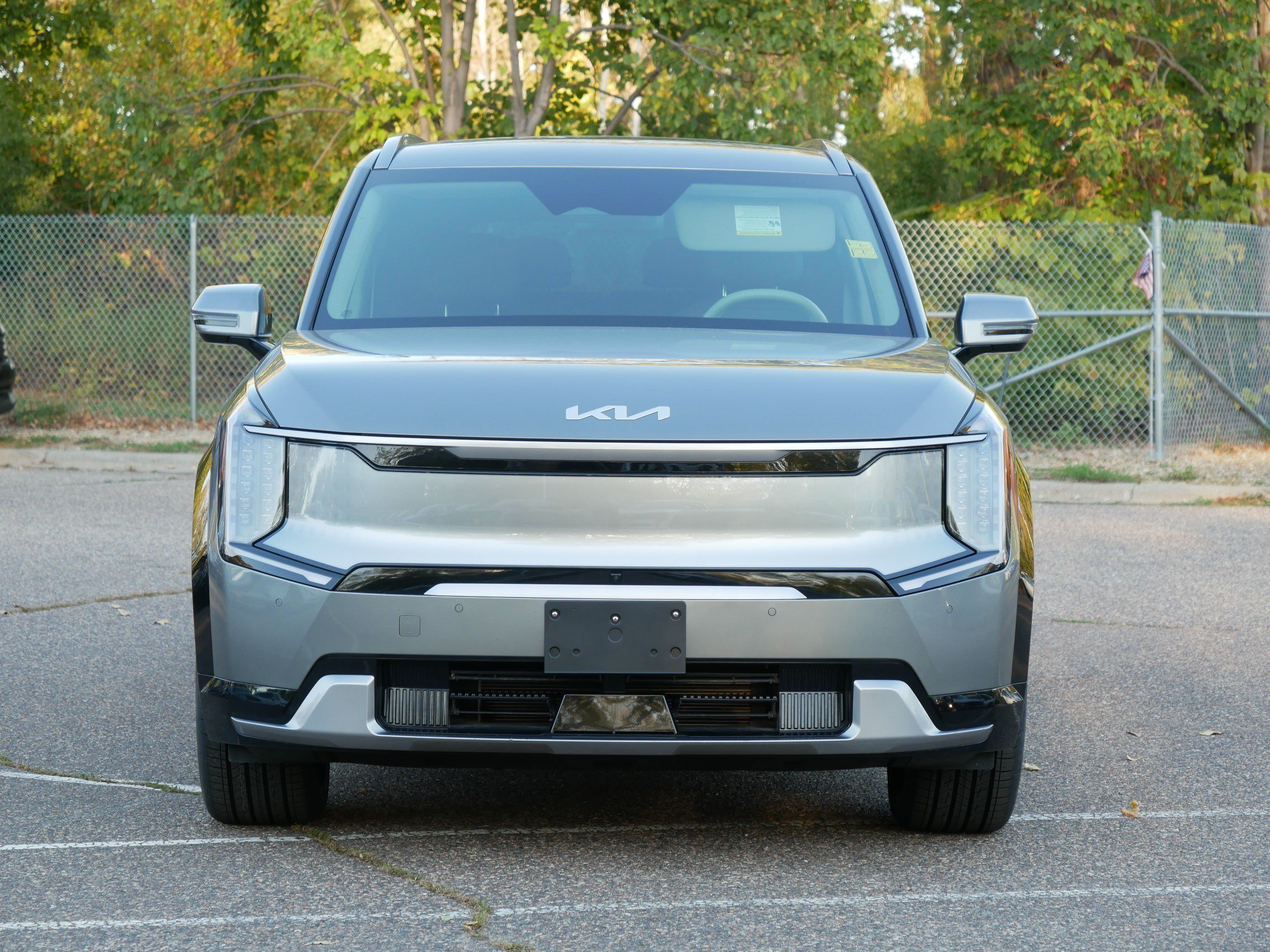 Used 2024 Kia EV9 Land with VIN KNDADFS55R6025037 for sale in Inver Grove Heights, MN