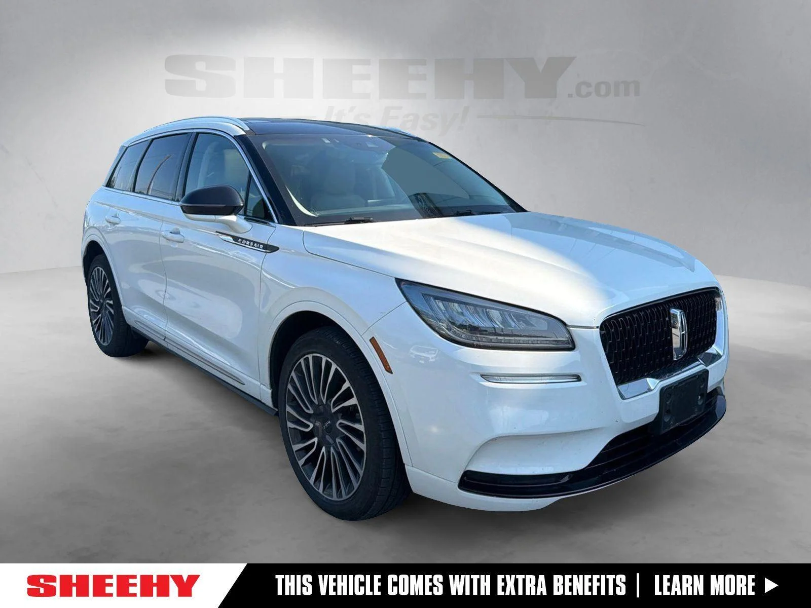 Used 2021 Pristine White Lincoln Reserve image 1