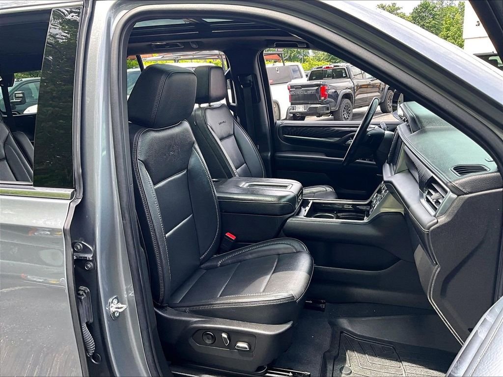 Used 2022 Gray GMC Denali image 11