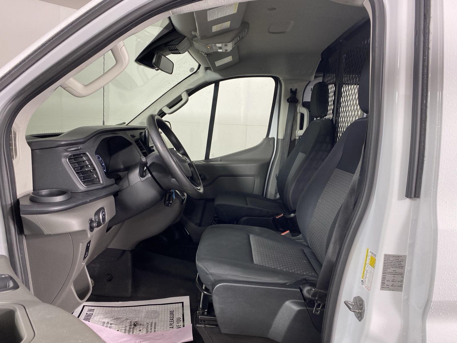 Used 2025 Oxford White Ford Base image 12
