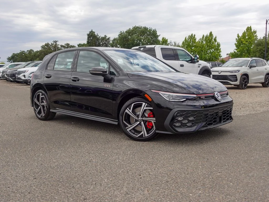 New 2026 Mythos Black Metallic Volkswagen 2.0T SE image 5
