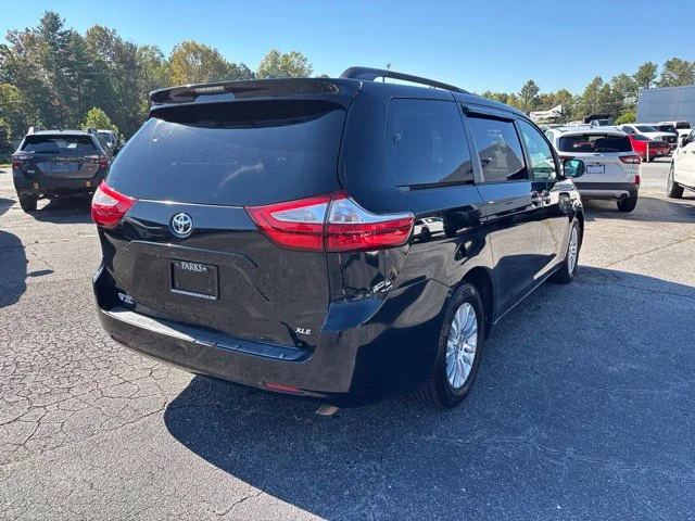 Used 2015 Black Toyota XLE image 8