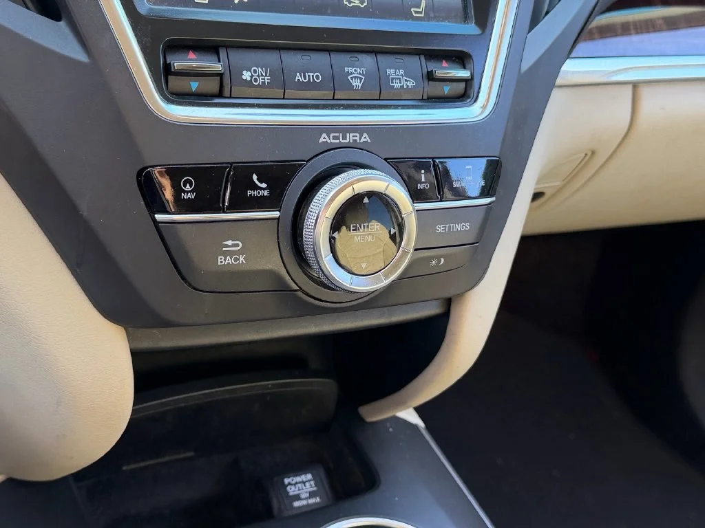 Used 2018 White Acura 3.5L image 11