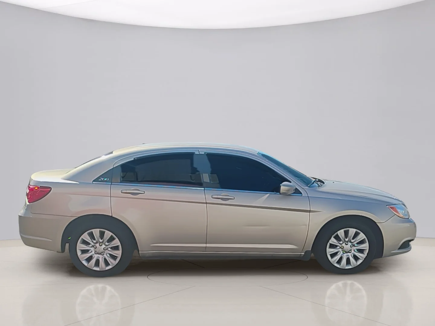 Used 2014 Gold Chrysler LX image 6