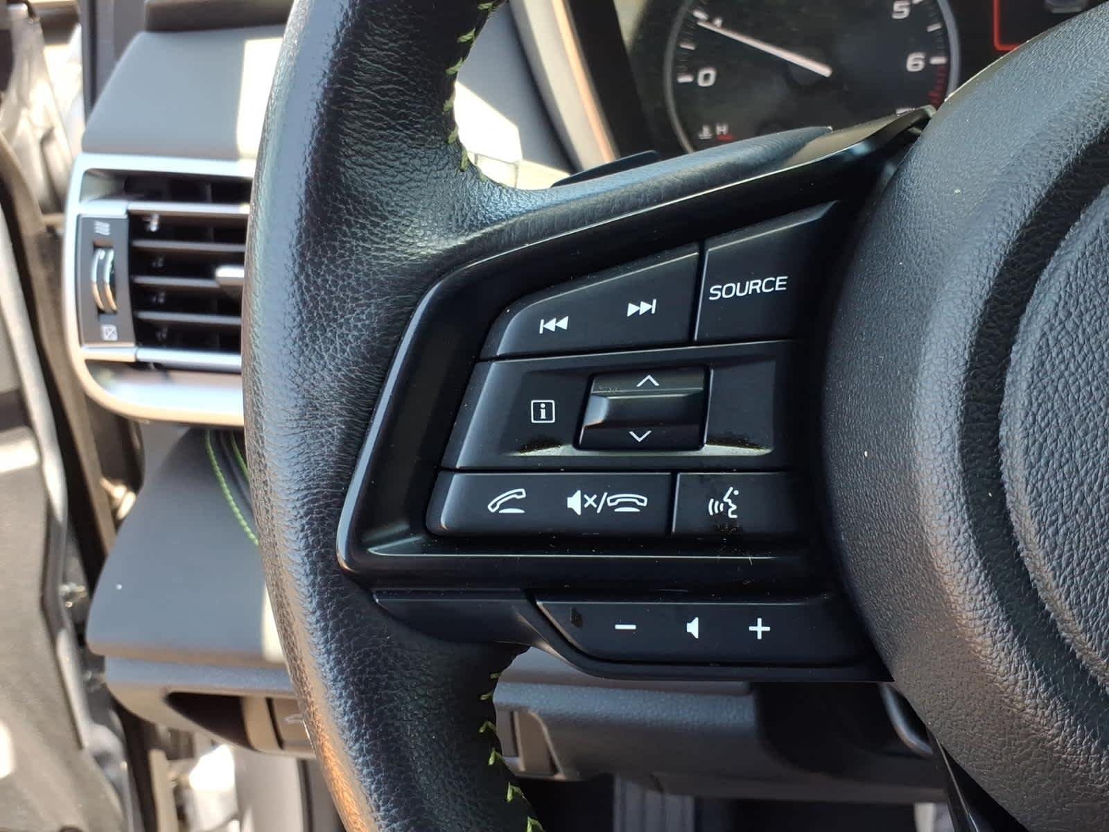 Used 2025 Ice Silver Metallic Subaru Onyx Edition image 39