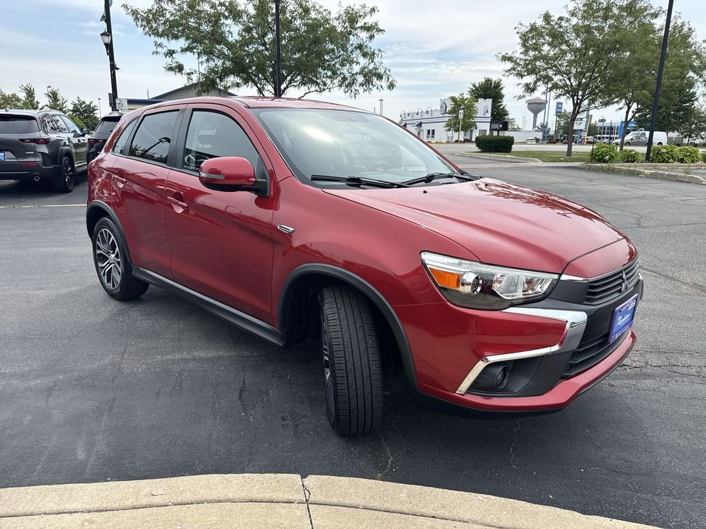 Used 2016  Mitsubishi ES image 5