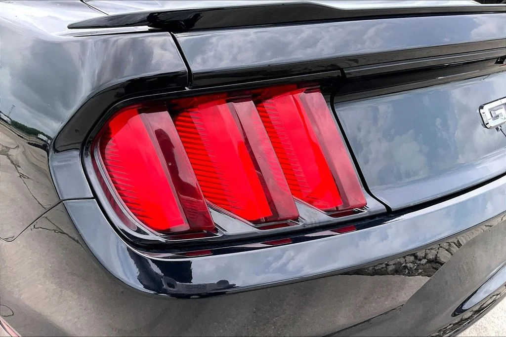 Used 2016 Black Ford GT image 18