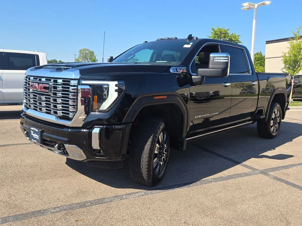 Used 2024 Black GMC Denali image 6
