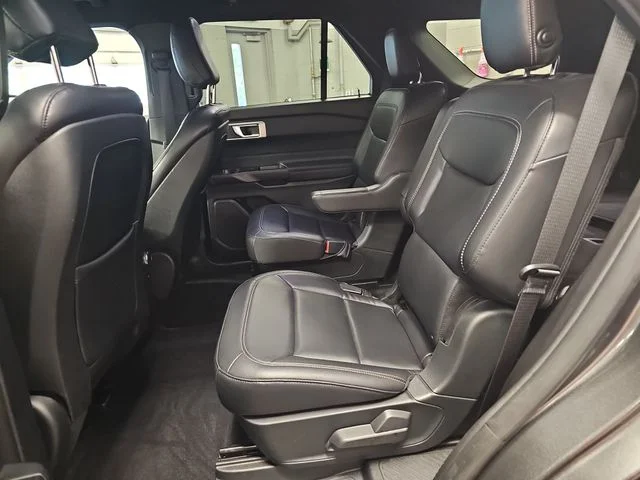 Used 2020 Gray Ford XLT image 14