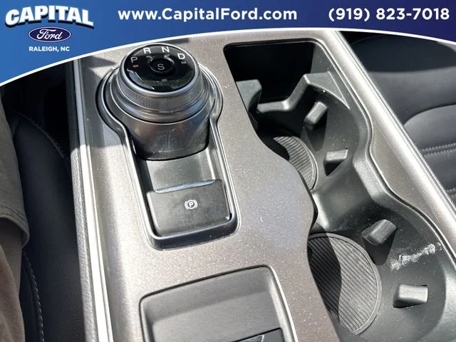 Used 2024 Black Ford SEL image 25
