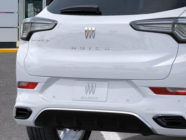 New 2026 White Frost Tricoat Buick Avenir image 14