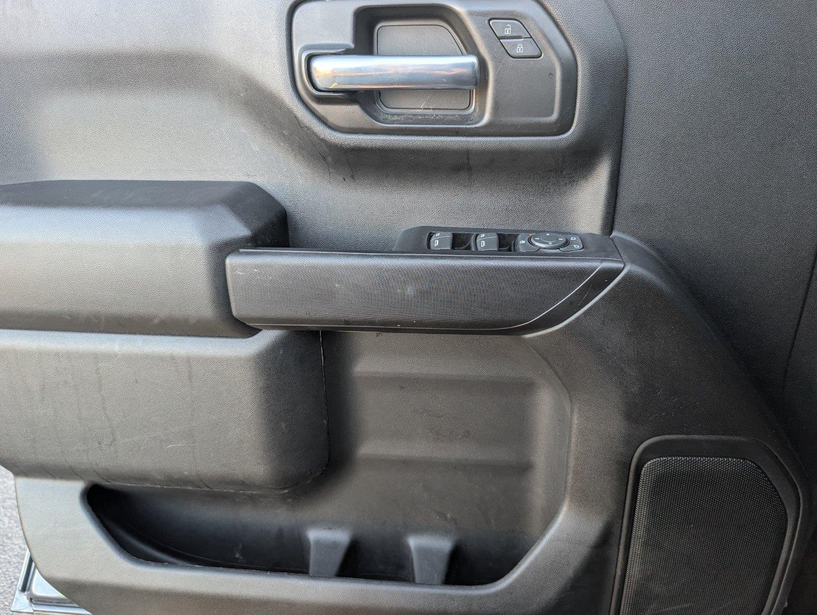 Used 2022 SHADOW GRAY METALLIC Chevrolet Custom image 17