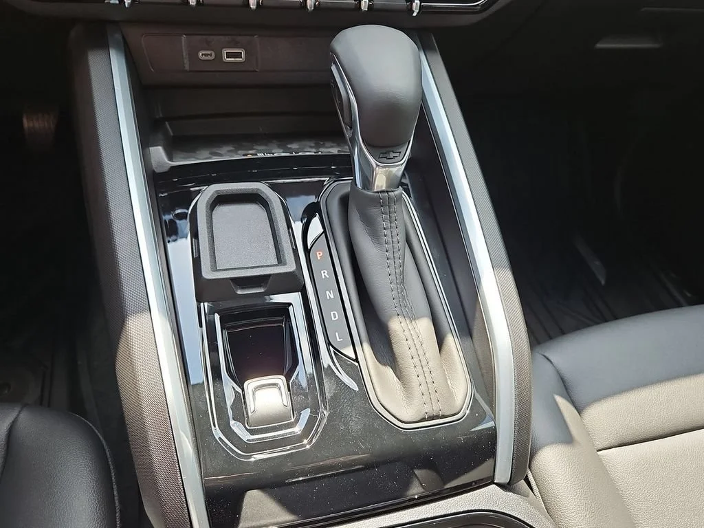 New 2026 Summit White Chevrolet LT image 8
