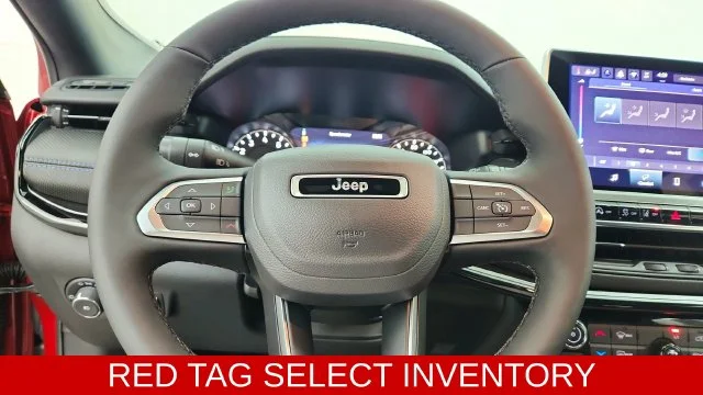 New 2026 Red Hot Pearl-Coat Exterior Paint Jeep Latitude image 19