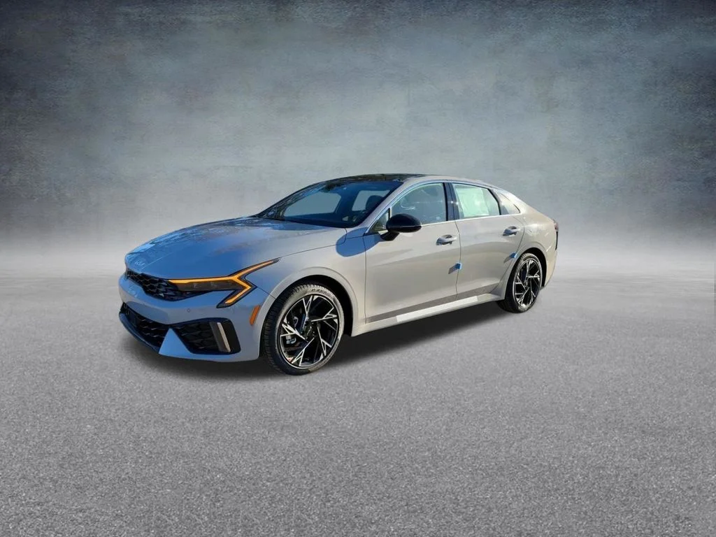 Used 2025 Gray Kia GT-Line image 9