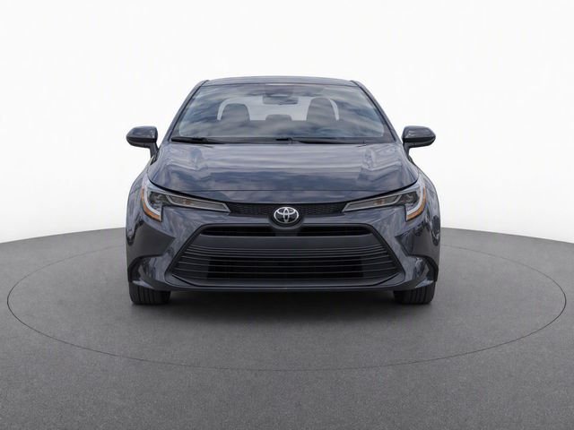 Used 2025  Toyota LE image 5