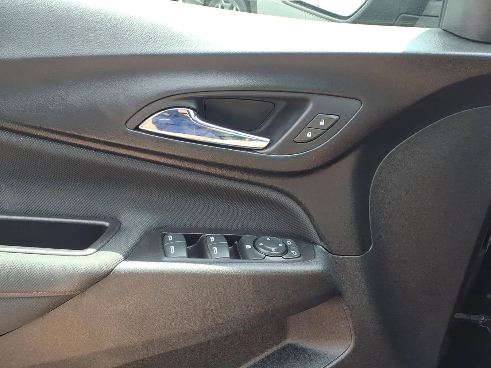 Used 2022 Mosaic Black Metallic Chevrolet RS image 23