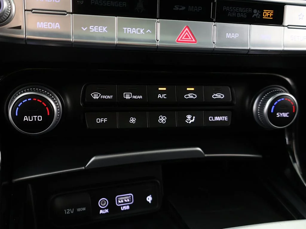 Used 2019 White Kia GT2 image 61