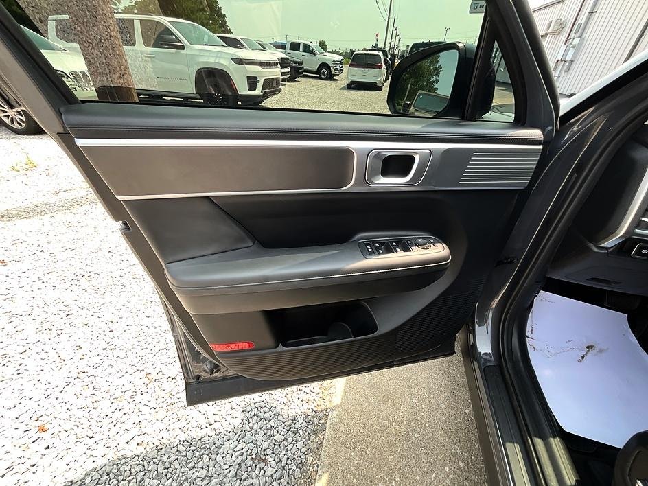 Used 2025 Gray Hyundai XRT image 13