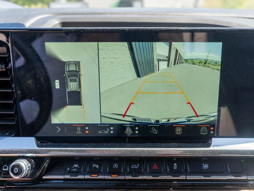 Used 2025 Black GMC Elevation image 22