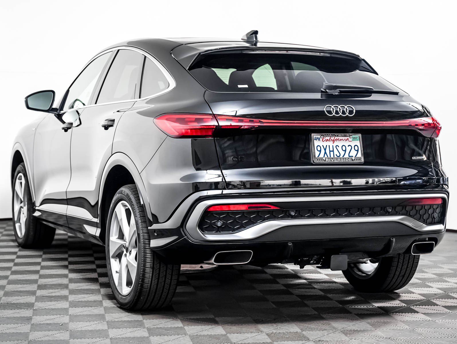 Used 2025 Mythos Black Metallic Audi Premium Plus image 2
