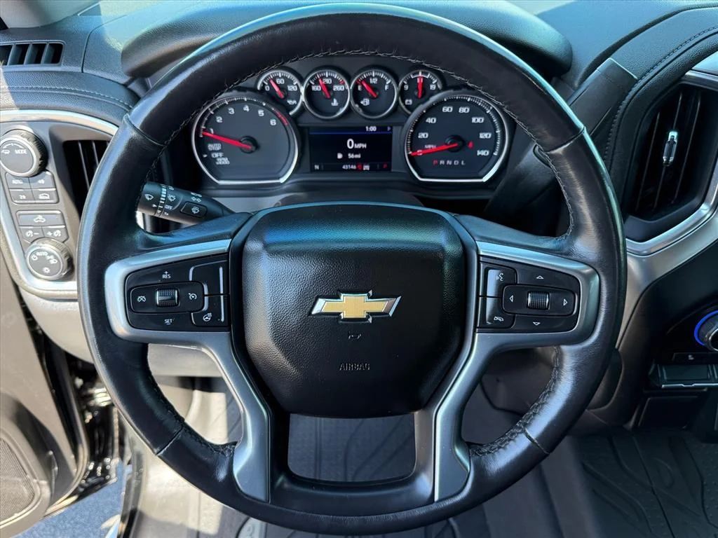 Used 2022 Mosaic Black Metallic Chevrolet LT image 14