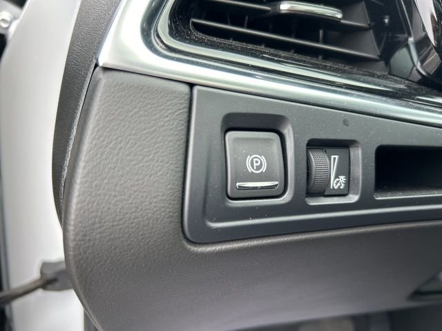 Used 2024 White Cadillac Premium Luxury image 46