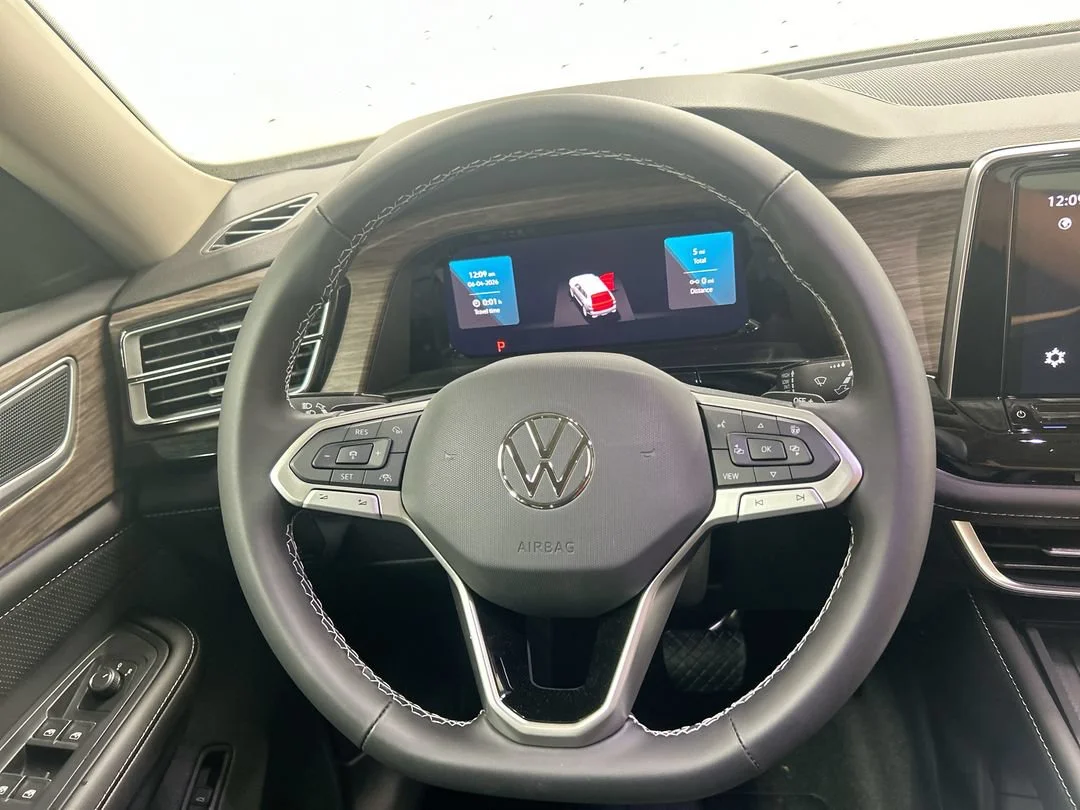 New 2026 Opal White Pearl Volkswagen 2.0T SEL image 15