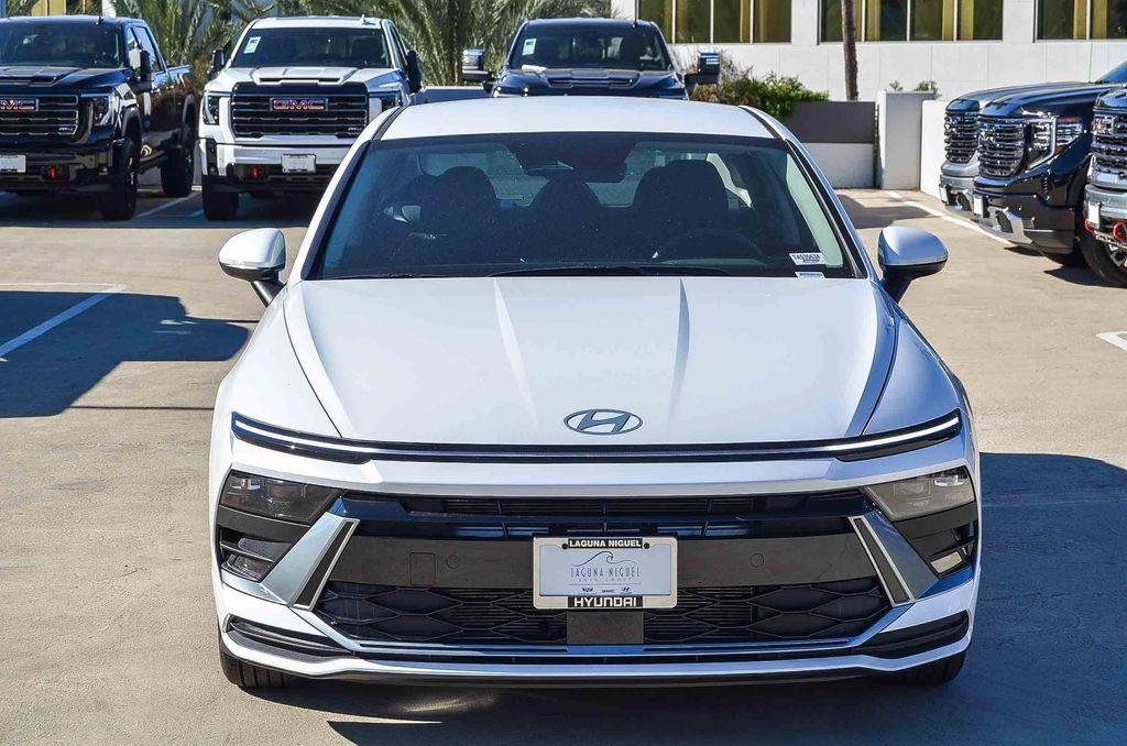New 2026 White Hyundai SE image 2