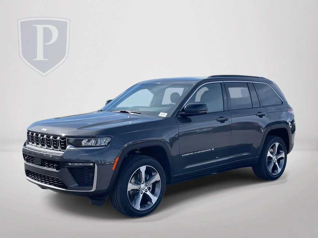 New 2026 Baltic Gray Metallic Clear-Coat Exterior Paint Jeep Limited image 4