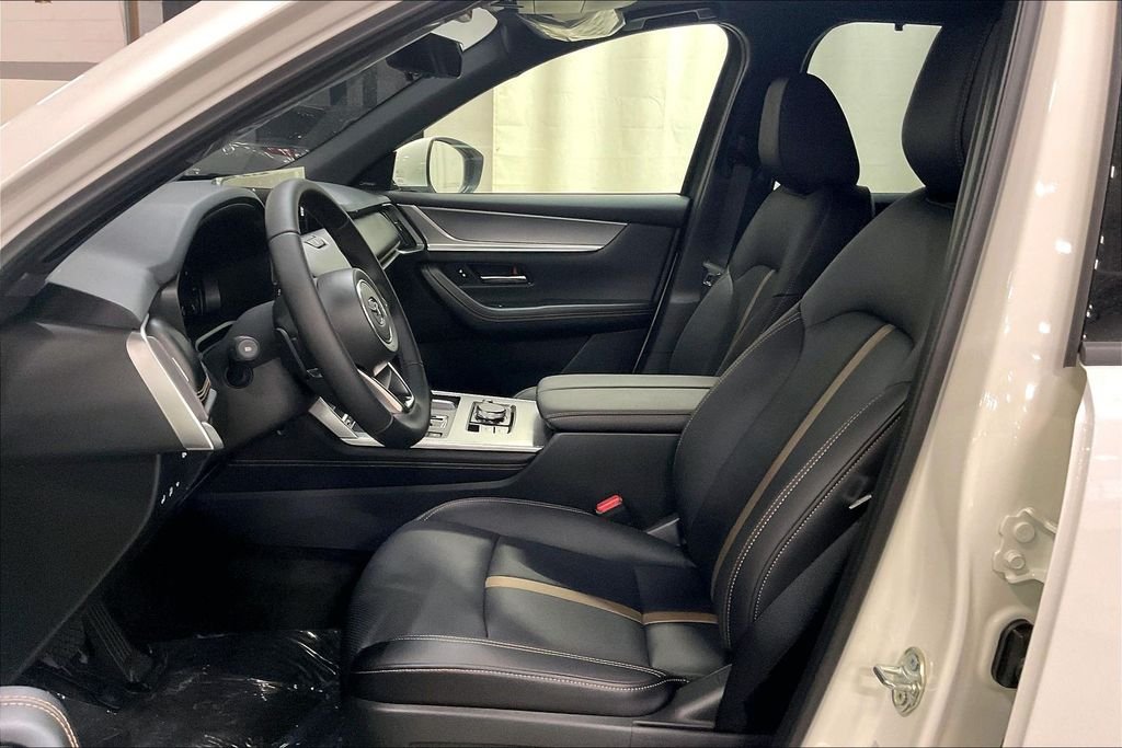 New 2026 Rhodium White Premium Mazda 3.3 Turbo Premium Plus AWD image 9