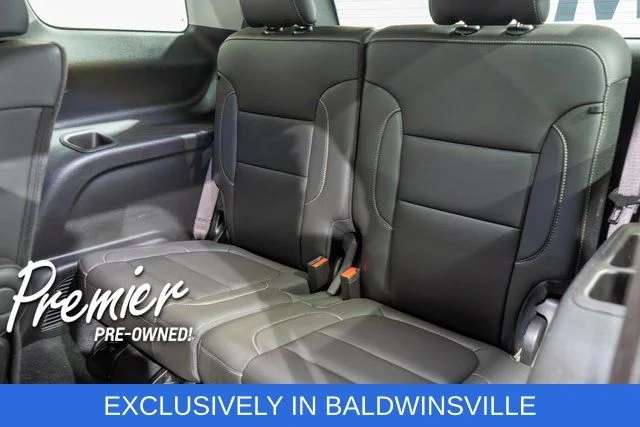 Used 2023 Silver GMC SLT image 10