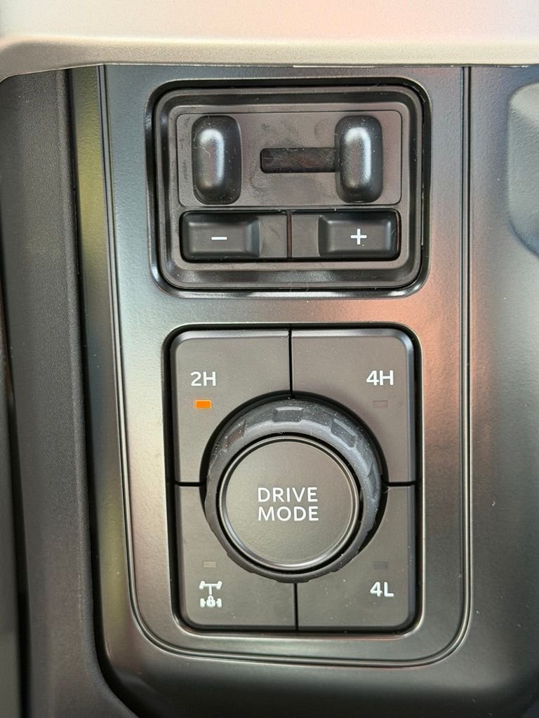 New 2026 Marsh Gray Ford F-250® XLT image 13