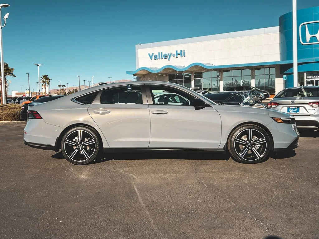 New 2026 Urban Gray Pearl Honda Sport image 3