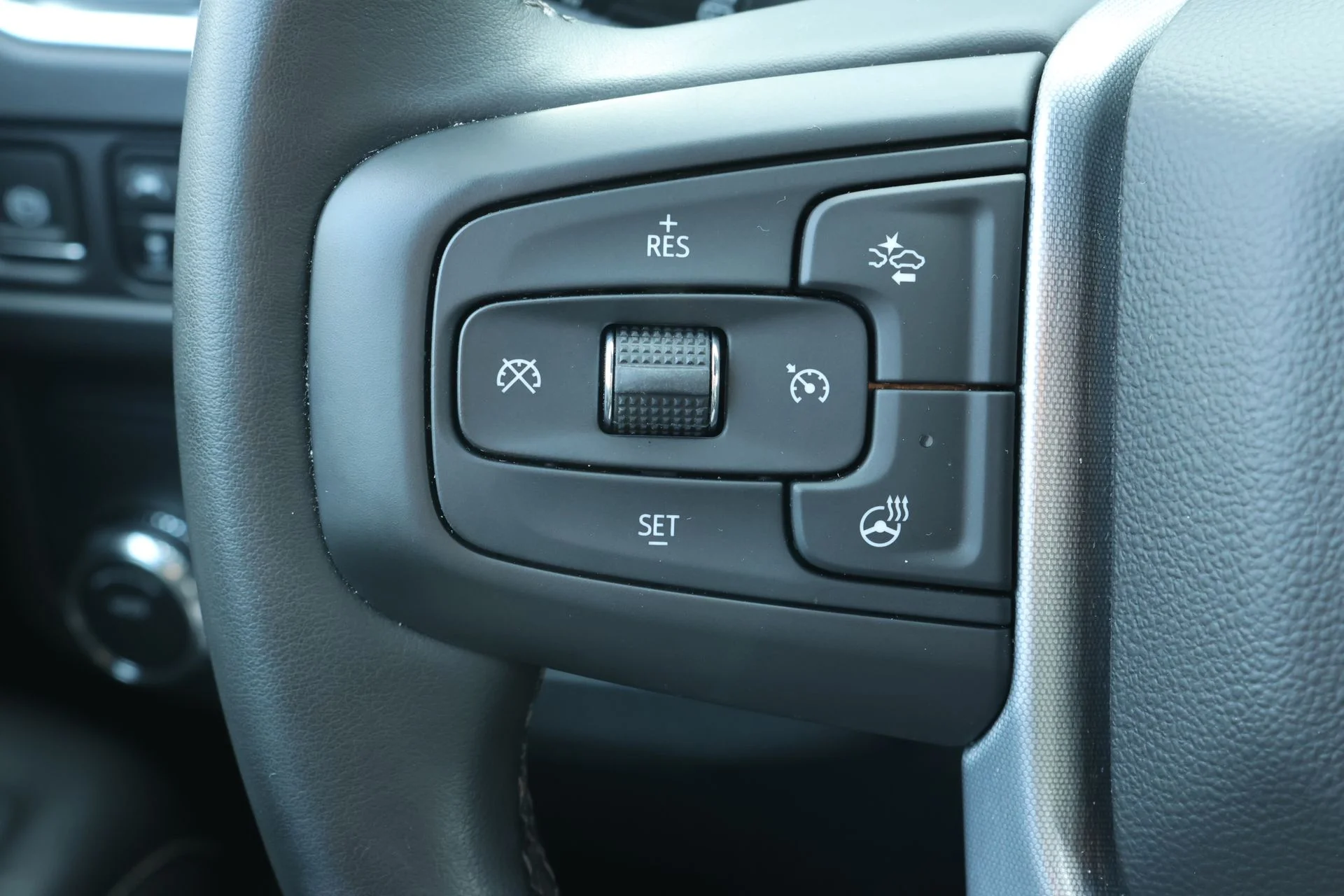 Used 2023 Blue GMC SLT image 9