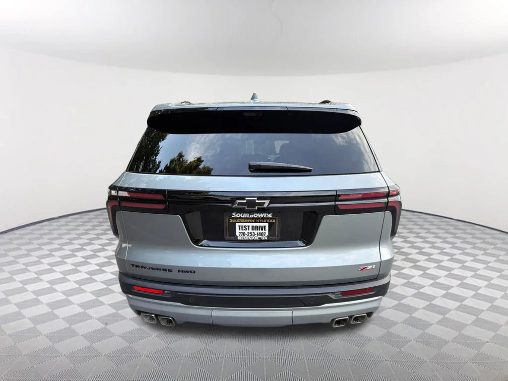 Used 2026 Gray Chevrolet Z71 image 6