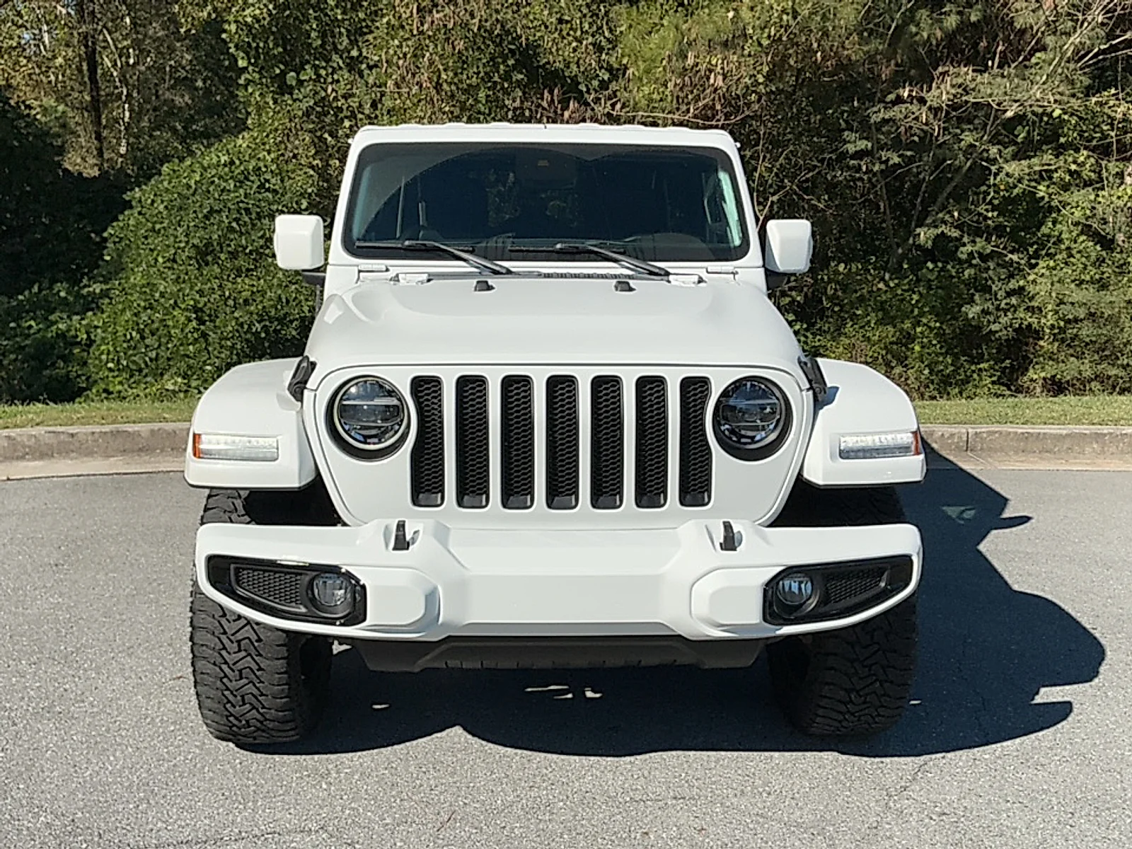 Used 2021 Bright White Clearcoat Jeep High Altitude 4x4 image 23