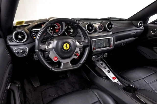 Used 2017 Nero Ferrari T image 4