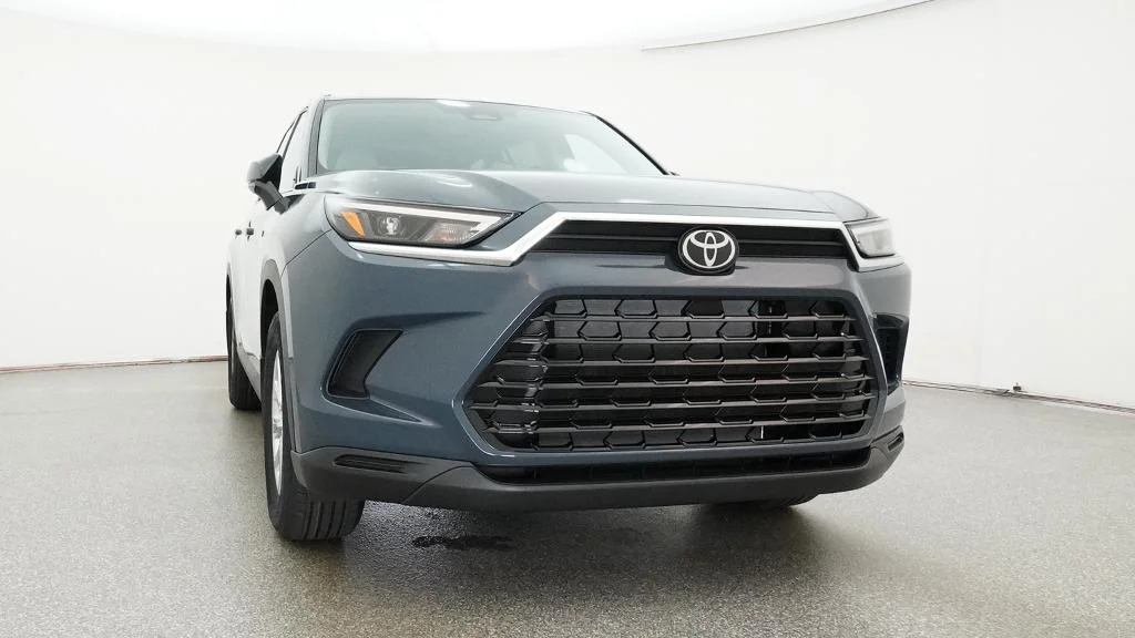 New 2026 Storm Cloud Toyota XLE image 7