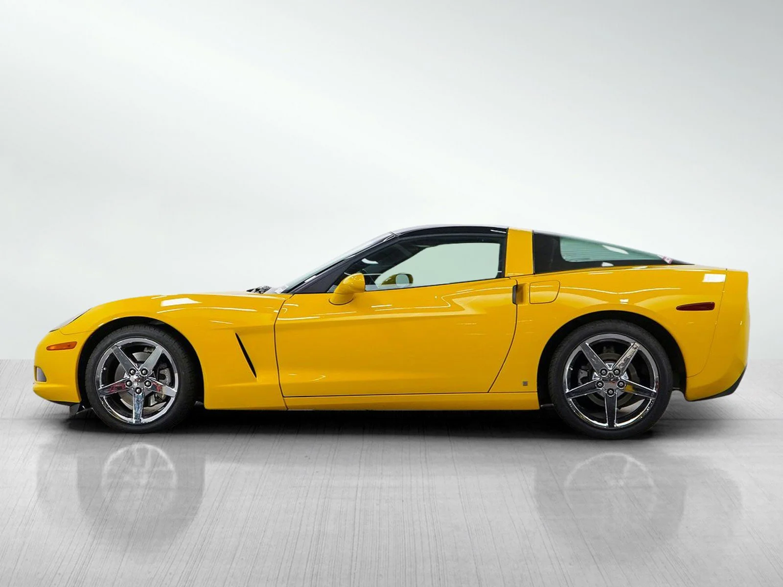 Used 2007 Chevrolet Corvette Base with VIN 1G1YY26U975100086 for sale in Wayzata, Minnesota