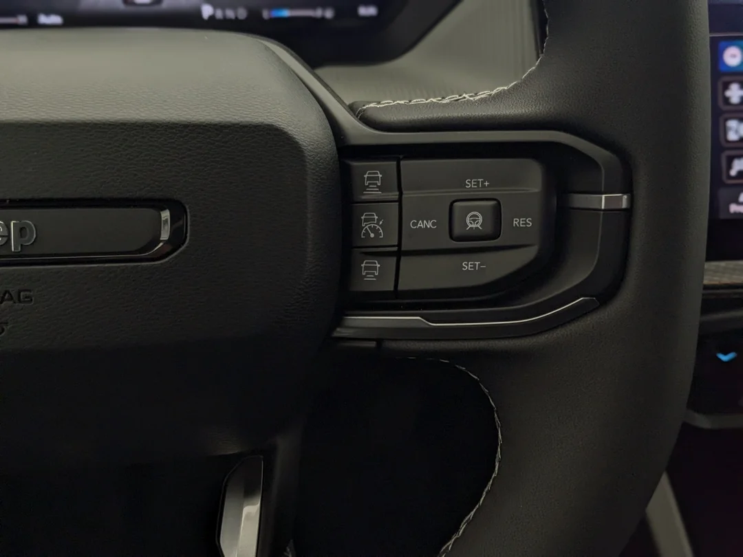New 2026 Grey Jeep Limited - - 4x4 - Preferred Package 23G - Mopar Interior Protection Pckge-  Pano Sunroof & More! image 18
