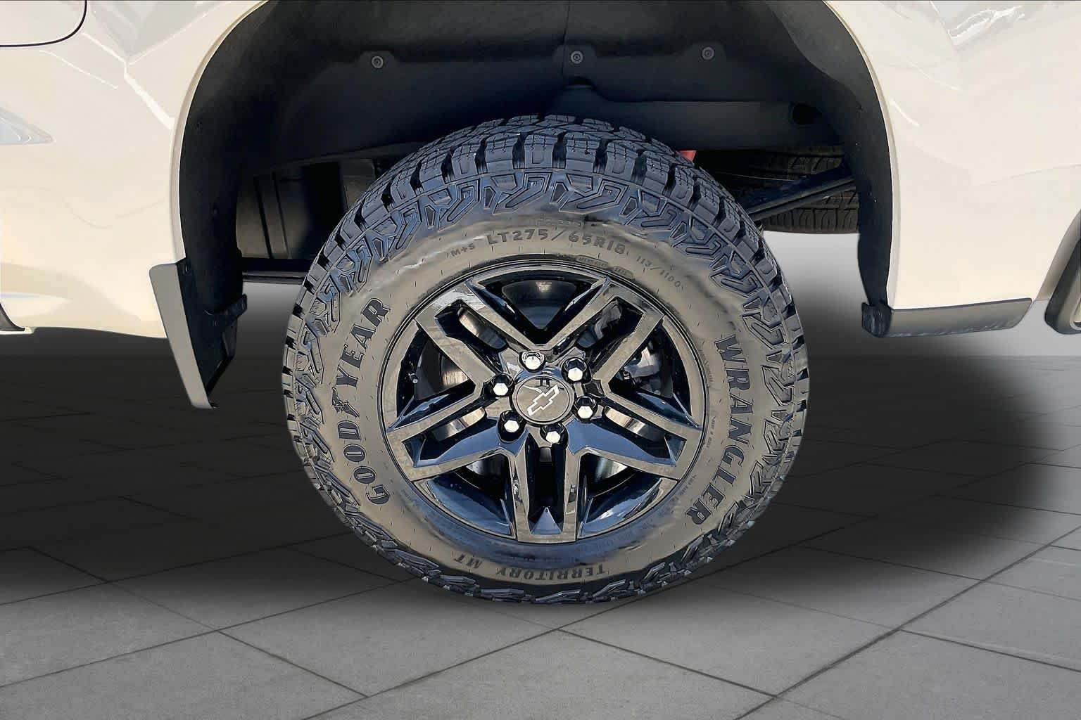 Used 2026 White Sands Chevrolet Custom Trail Boss image 11