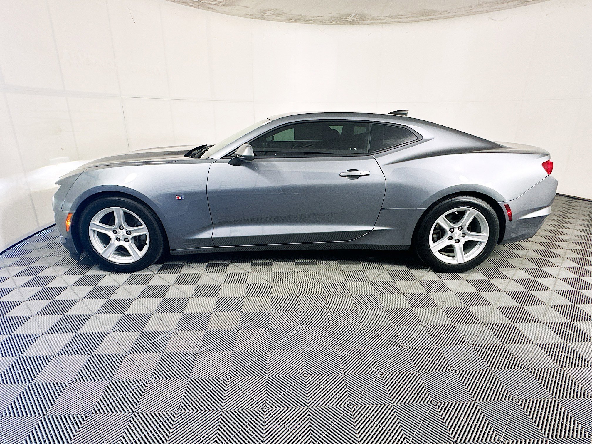 Used 2020 Satin Steel Gray Metallic Chevrolet 1LT image 6