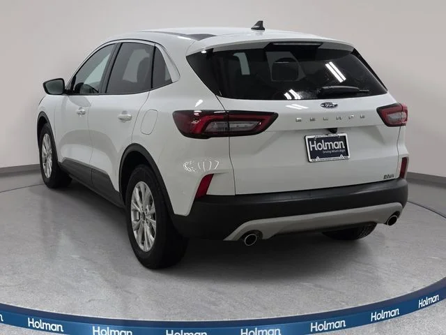 Certified Used 2023 Oxford White Ford Active image 6