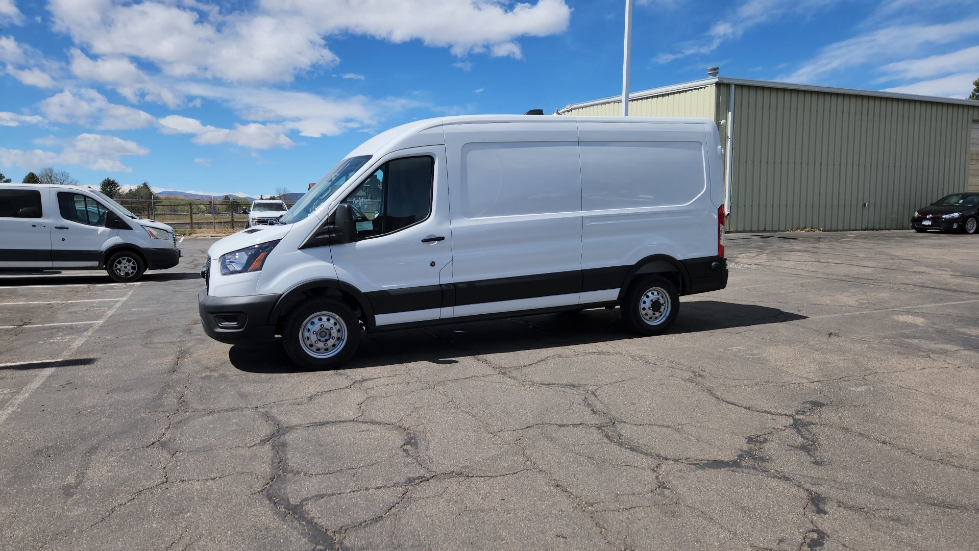 New 2026 Oxford White Ford Base image 5