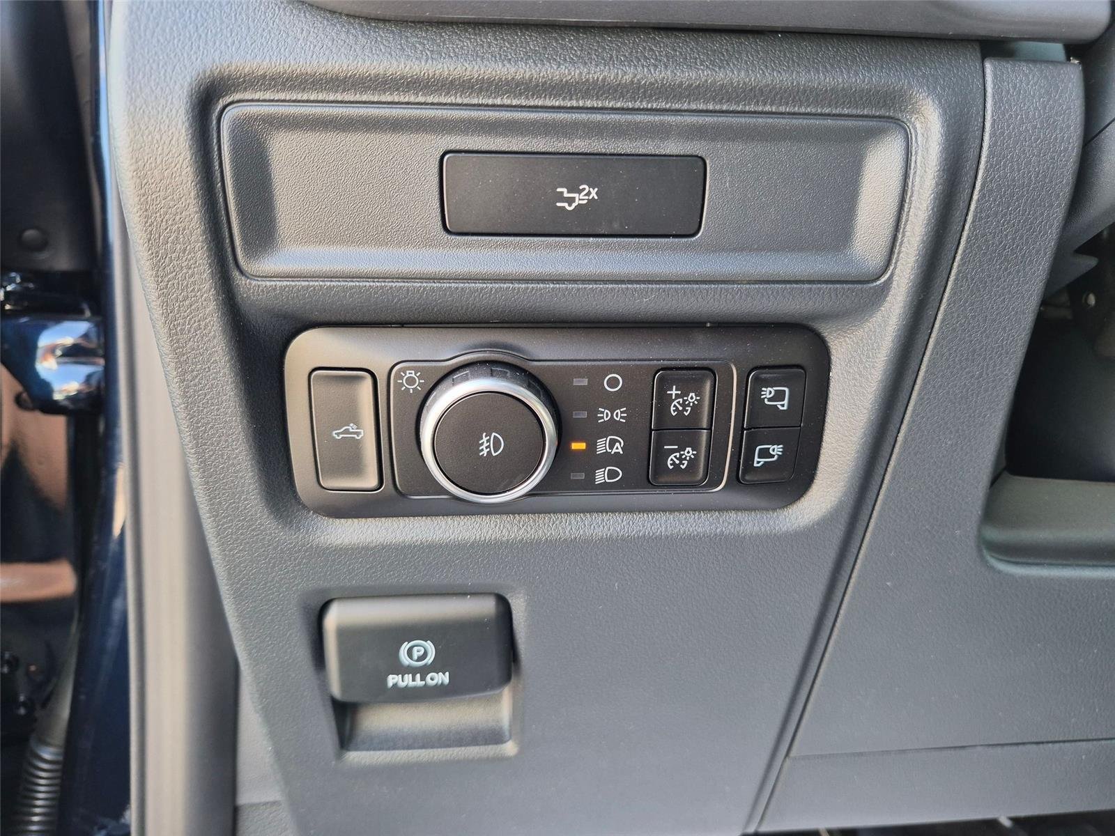 New 2026 Antimatter Blue Metallic Ford XLT image 15