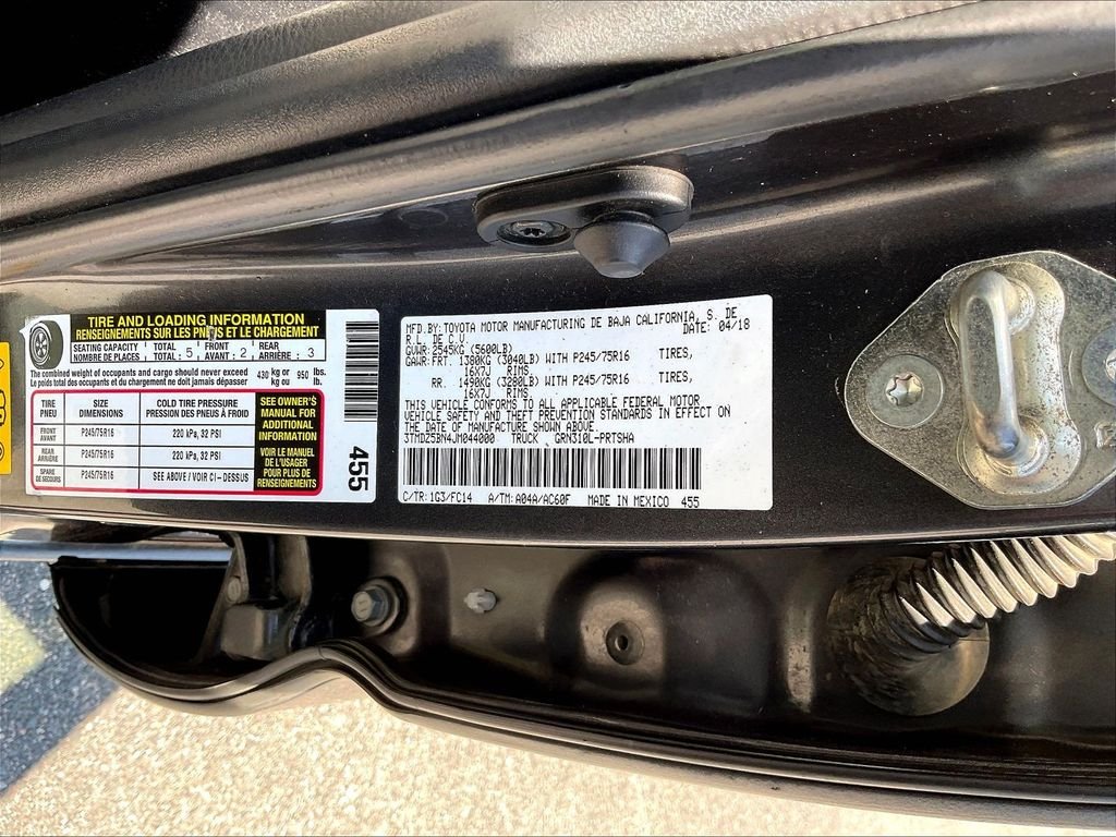 Used 2018 Magnetic Gray Metallic Toyota SR5 Double Cab 4x4 image 33