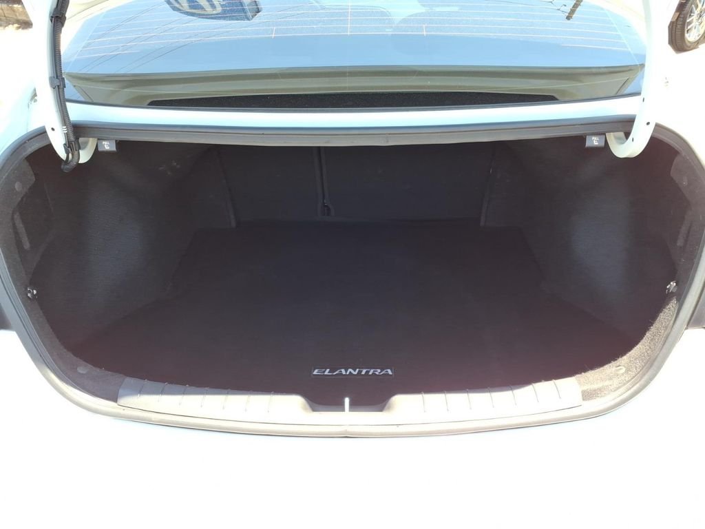 Used 2020 Quartz White Pearl Hyundai SEL image 21