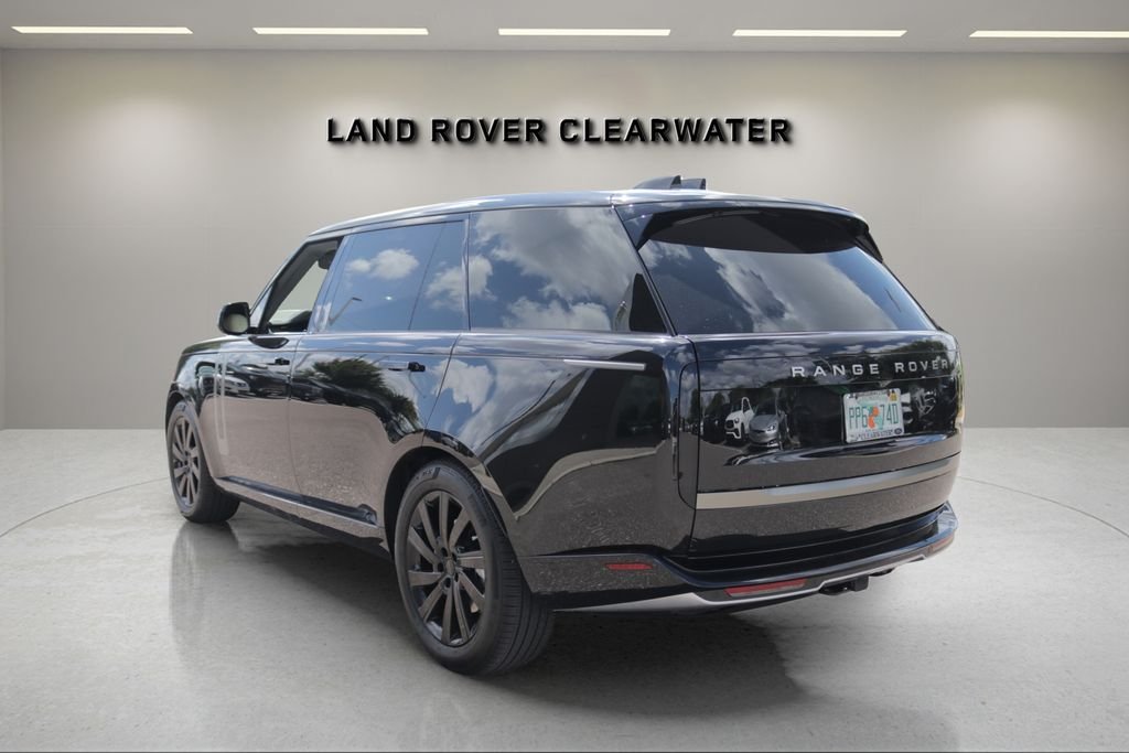 Certified Used 2026 Black Land Rover SE image 3