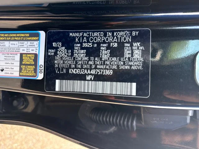 Used 2024 Black Kia S image 27